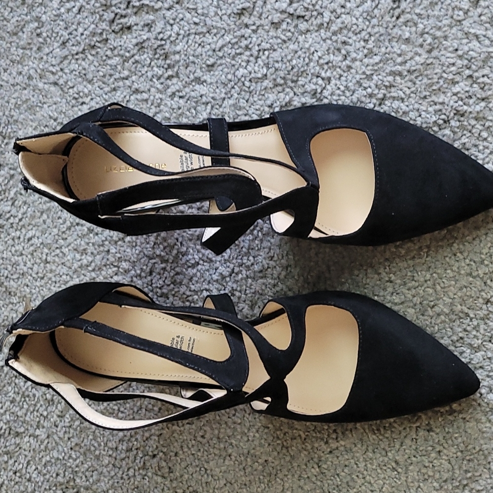 Shoes - Picture 2 of 8